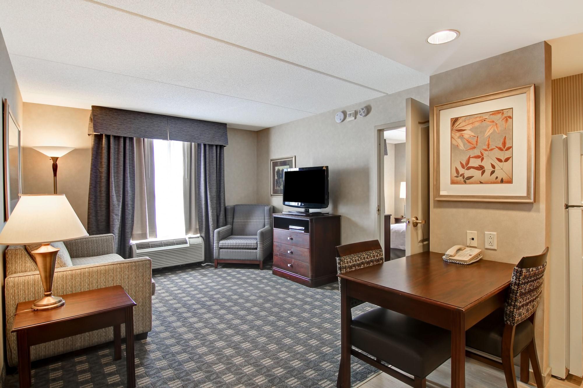 Hotel Homewood By Hilton Toronto 3*