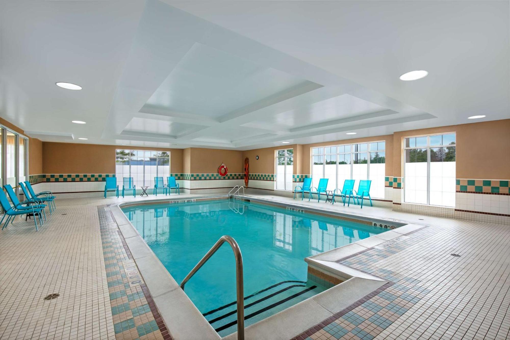 Homewood By Hilton Toronto 3*