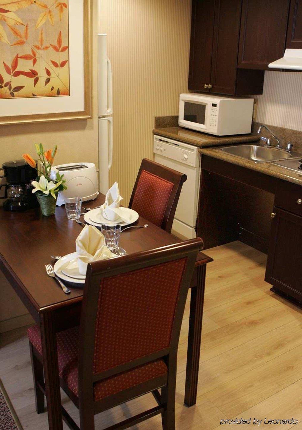 Homewood By Hilton Toronto 3*
