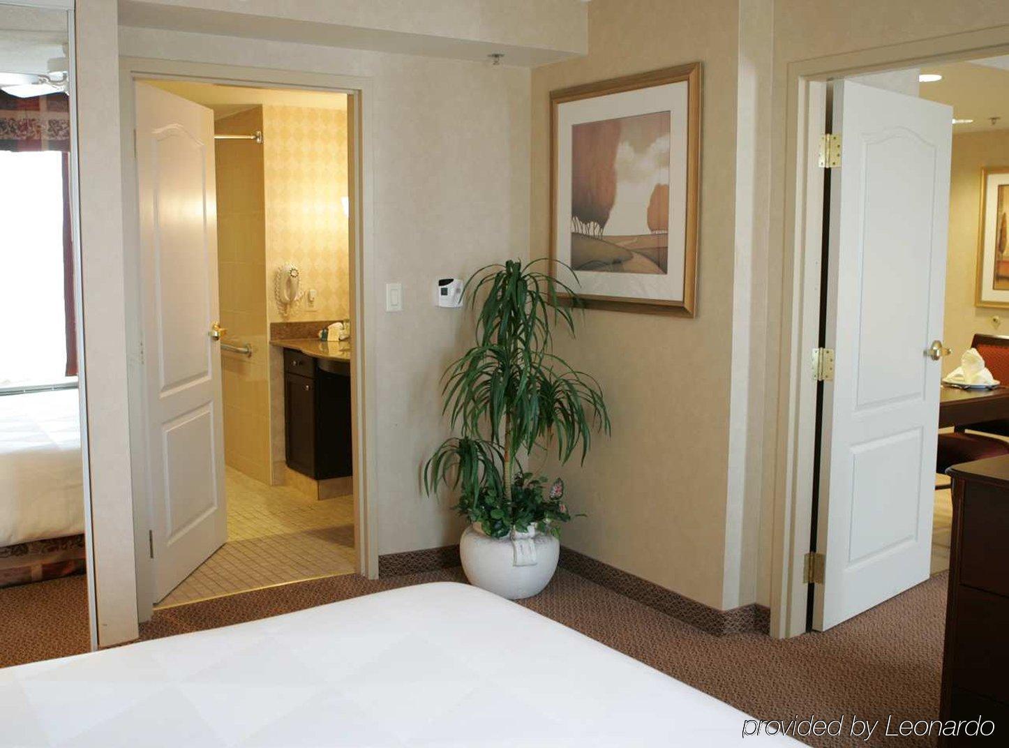 Homewood By Hilton Toronto 3*