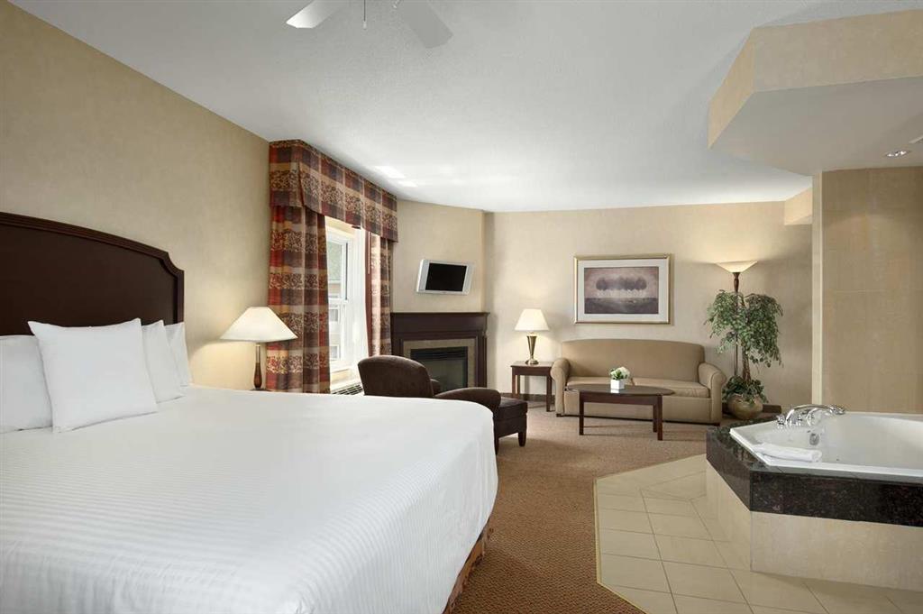 Homewood By Hilton Toronto 3*