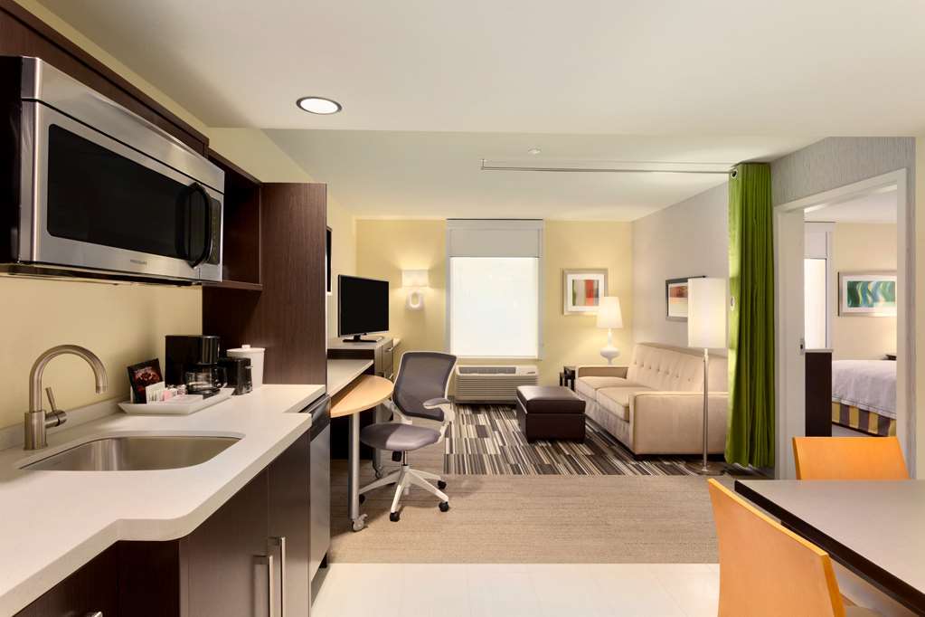 Homewood By Hilton Toronto Hotel 3*